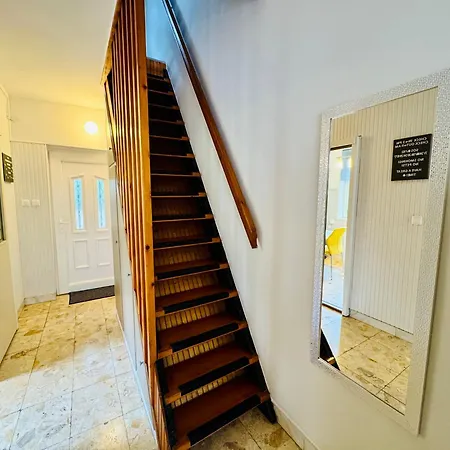 Palkoevei 65. * Palkove