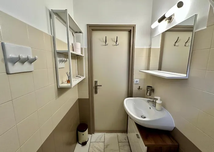 Pálkövei 65. Apartman *